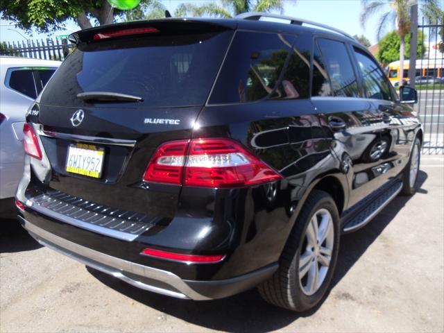 Photo of 2012 Black Mercedes-Benz M-Class