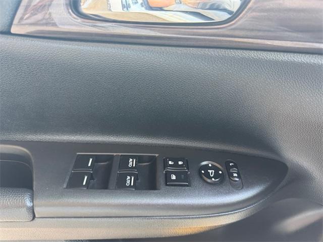 Photo of 2017 White Honda Accord Hybrid