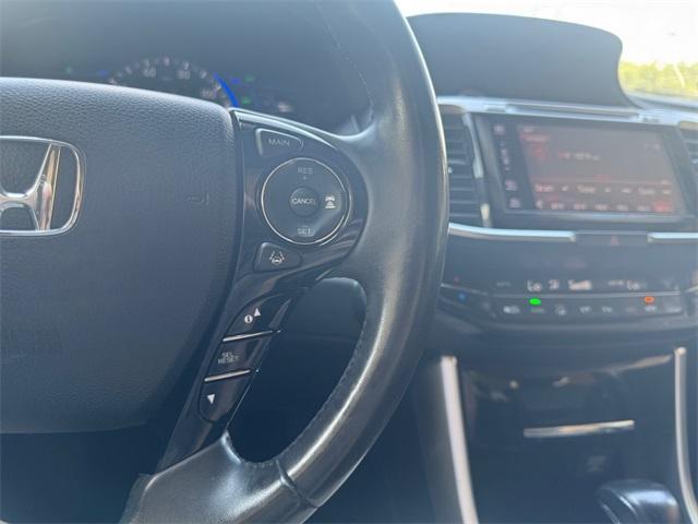 Photo of 2017 White Honda Accord Hybrid