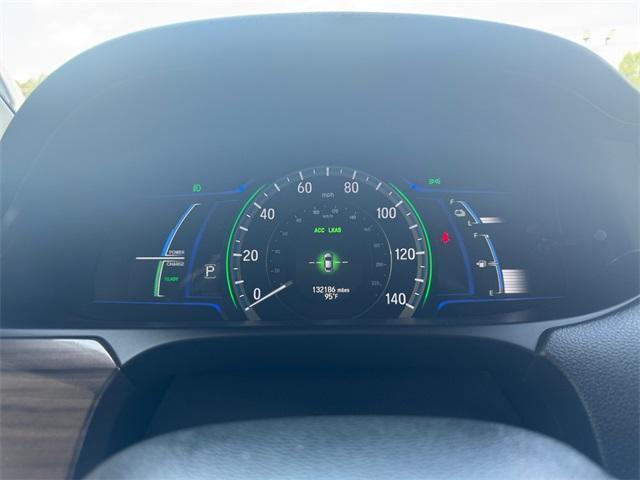 Photo of 2017 White Honda Accord Hybrid