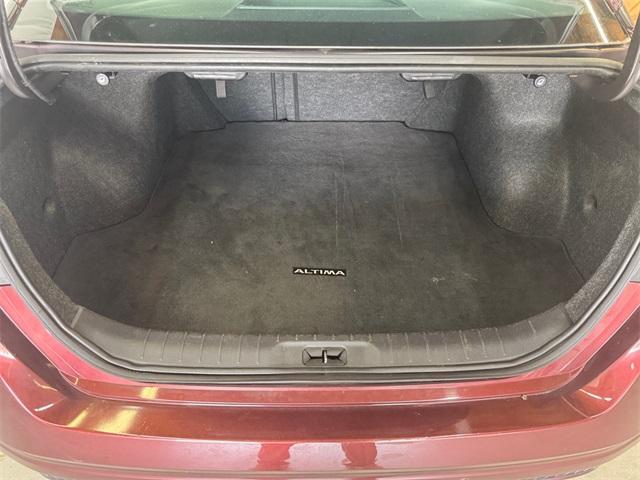 Photo of 2023 Garnet Pearl Nissan Altima