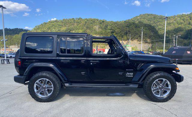 Photo of 2018 Black Clearcoat Jeep Wrangler Unlimited