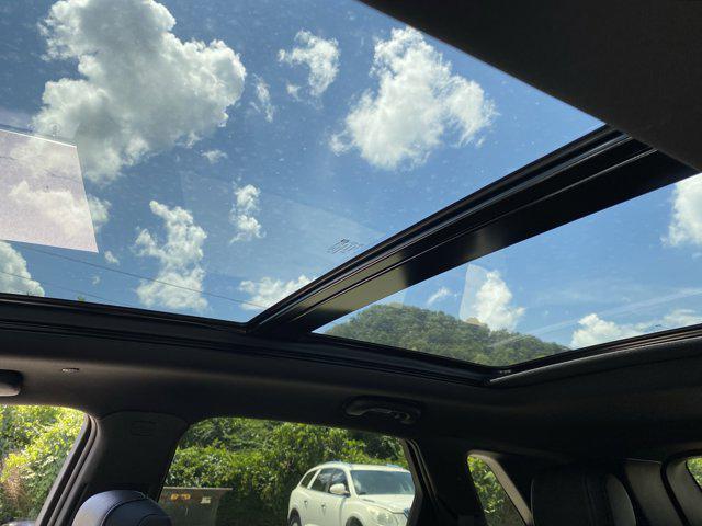 Photo of 2022 Infrared Tintcoat Cadillac XT5