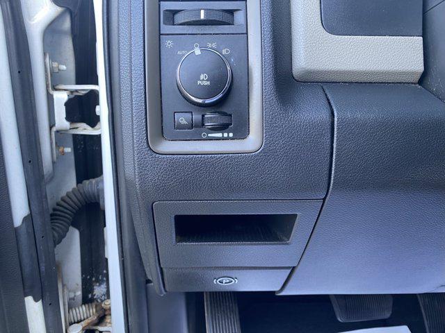 Photo of 2012 Bright White Clearcoat RAM 1500