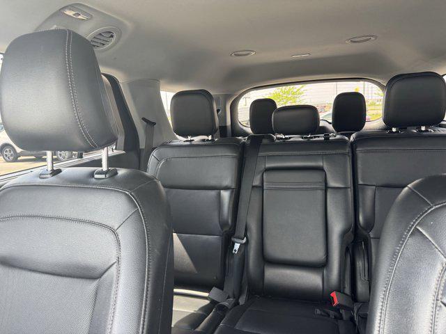 Photo of 2022 Carbonized Gray Metallic Ford Explorer