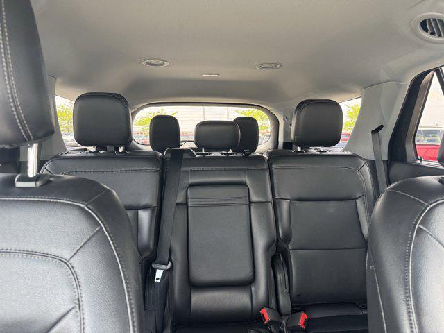 Photo of 2022 Carbonized Gray Metallic Ford Explorer
