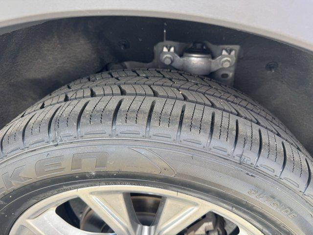 Photo of 2022 Carbonized Gray Metallic Ford Explorer