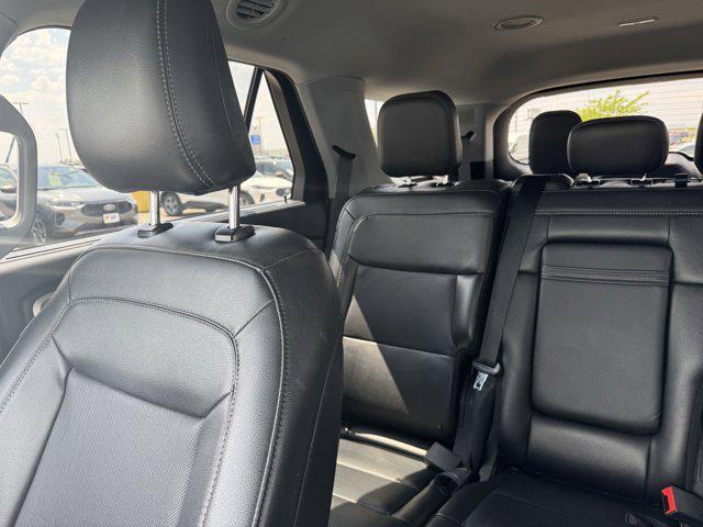 Photo of 2022 Carbonized Gray Metallic Ford Explorer