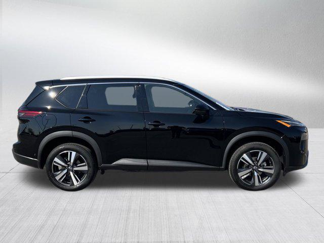 Photo of 2024 Super Black Nissan Rogue