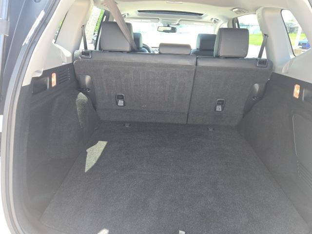 Photo of 2020 Platinum White Pearl Honda CR-V Hybrid