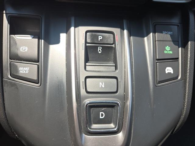 Photo of 2020 Platinum White Pearl Honda CR-V Hybrid