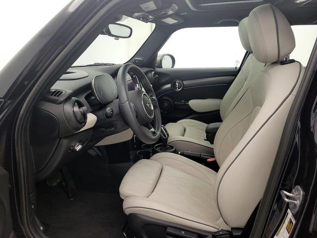 Photo of 2023 Blue MINI Hardtop