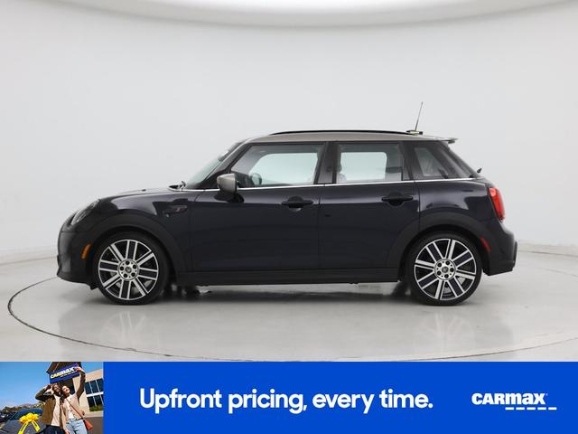 Photo of 2023 Blue MINI Hardtop