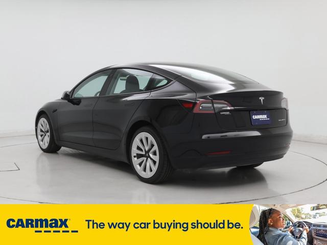 Photo of 2022 Black Tesla Model 3