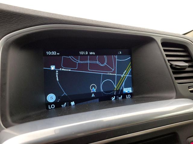 Photo of 2016 White Volvo S60