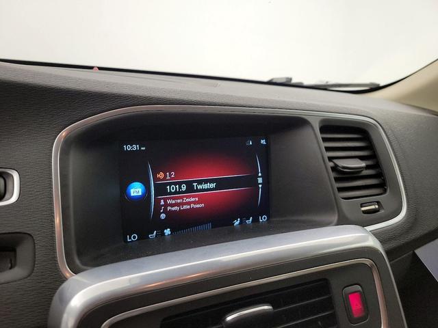 Photo of 2016 White Volvo S60