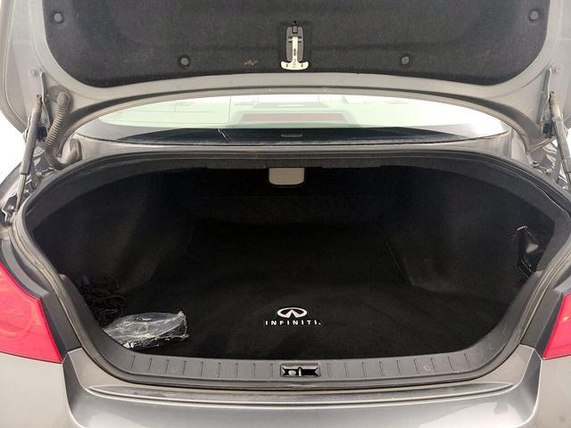 Photo of 2013 Gray INFINITI G37
