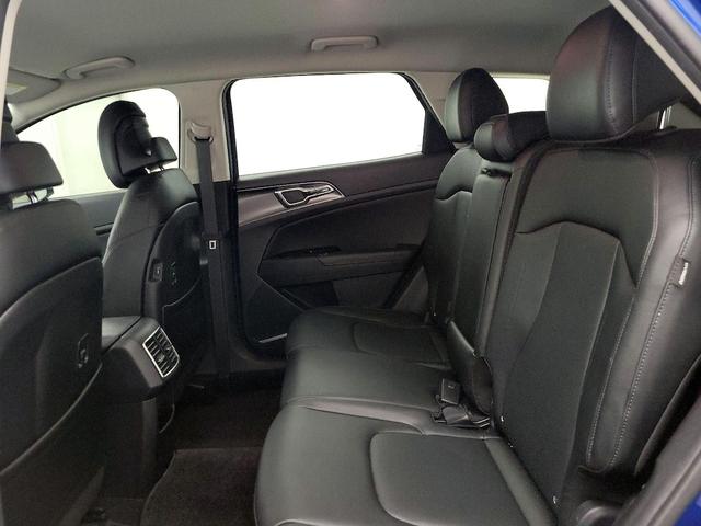Photo of 2025 Blue Kia Sportage