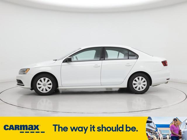Photo of 2016 White Volkswagen Jetta
