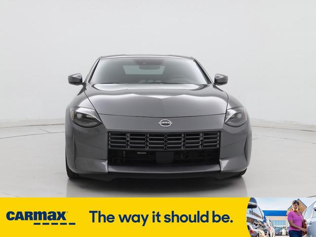 Photo of 2024 Gray Nissan Z