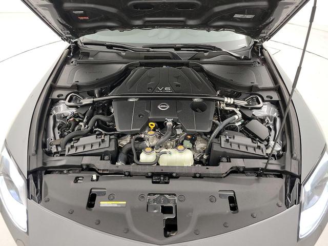 Photo of 2024 Gray Nissan Z