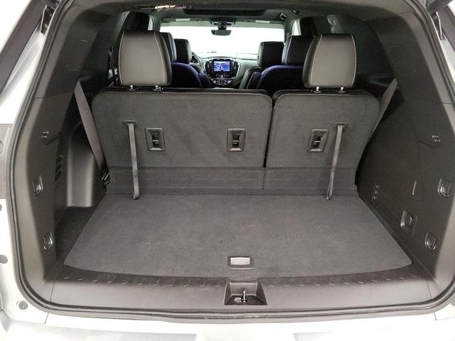 Photo of 2023 Gray Chevrolet Traverse
