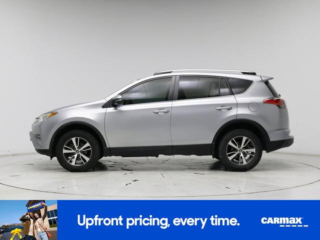 Photo of 2017 Silver Toyota RAV4