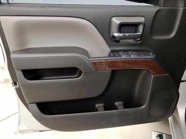 Photo of 2015 Silver GMC Sierra 1500