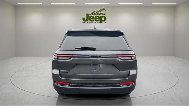 Photo of 2025 Baltic Gray Metallic Clearcoat Jeep Grand Cherokee