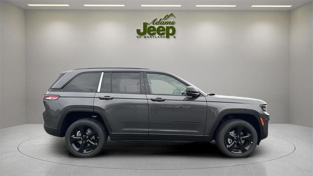 Photo of 2025 Baltic Gray Metallic Clearcoat Jeep Grand Cherokee