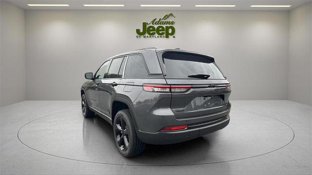 Photo of 2025 Baltic Gray Metallic Clearcoat Jeep Grand Cherokee