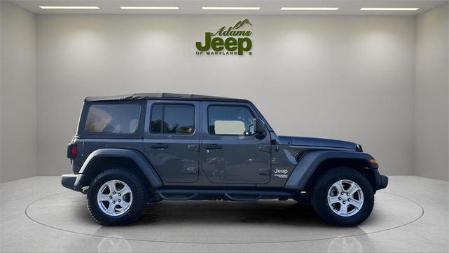 Photo of 2018 Granite Crystal Metallic Clearcoat Jeep Wrangler Unlimited