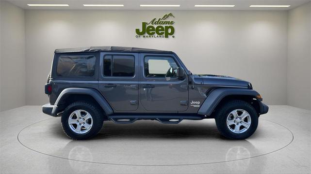 Photo of 2018 Granite Crystal Metallic Clearcoat Jeep Wrangler Unlimited
