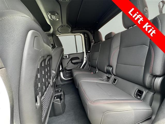 Photo of 2022 Bright White Clearcoat Jeep Gladiator