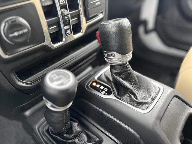 Photo of 2021 Bright White Clearcoat Jeep Wrangler Unlimited