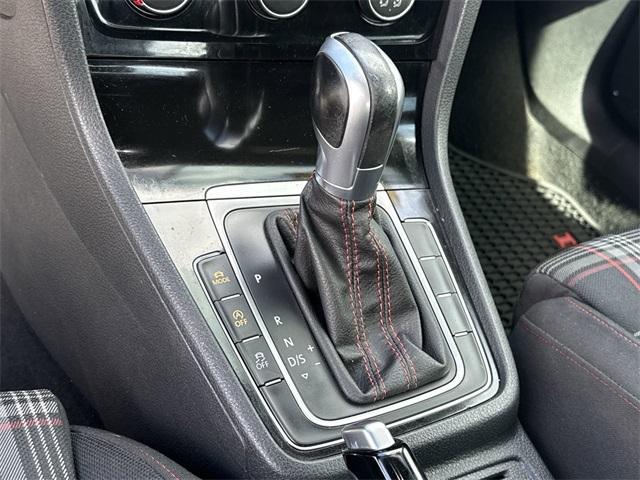 Photo of 2018 Dark Iron Blue Metallic Volkswagen Golf GTI