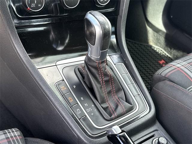 Photo of 2018 Dark Iron Blue Metallic Volkswagen Golf GTI