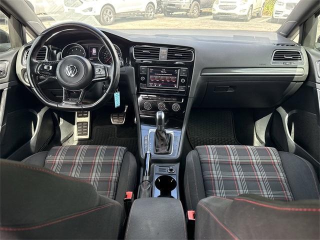 Photo of 2018 Dark Iron Blue Metallic Volkswagen Golf GTI
