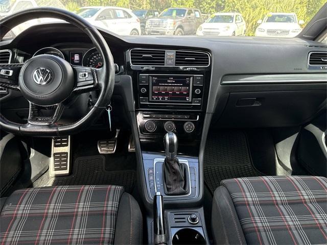 Photo of 2018 Dark Iron Blue Metallic Volkswagen Golf GTI
