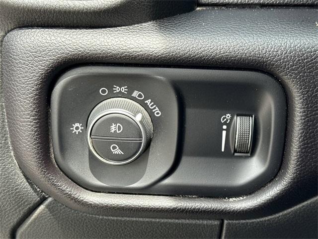 Photo of 2024 Granite Crystal Clearcoat Metallic RAM 2500
