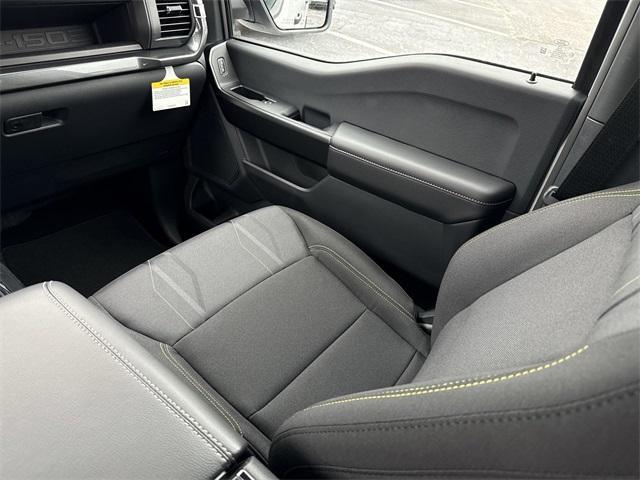 Photo of 2025 Oxford White Ford F-150
