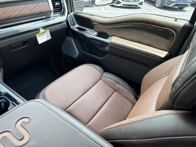 Photo of 2025 Star White Ford F-250