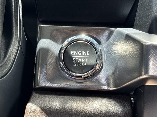 Photo of 2025 Star White Ford F-250