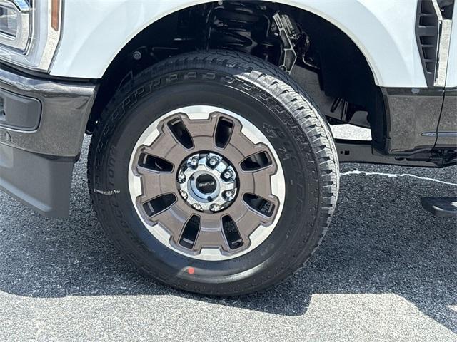 Photo of 2025 Star White Ford F-250