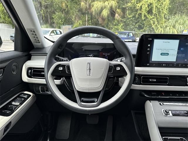 Photo of 2025 Harbor Gray Lincoln Aviator