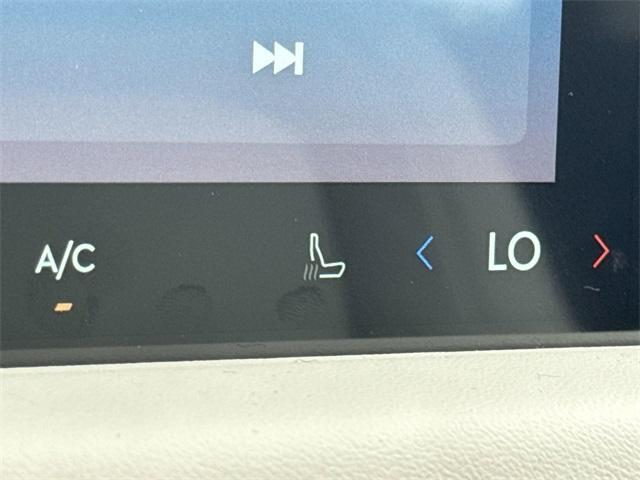 Photo of 2025 Harbor Gray Lincoln Aviator