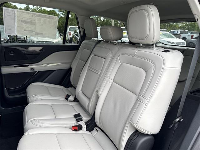 Photo of 2025 Harbor Gray Lincoln Aviator
