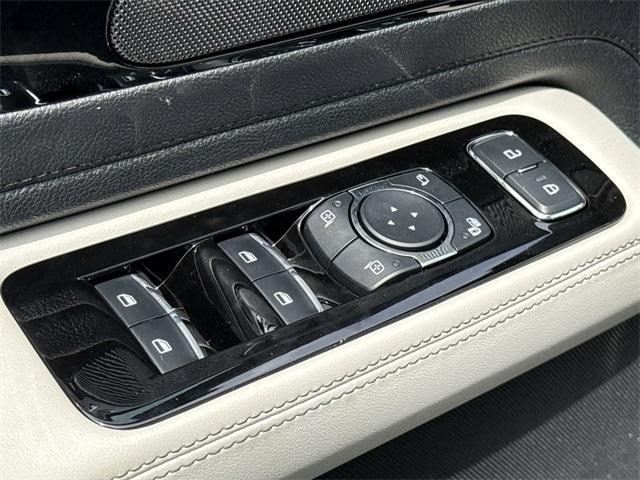 Photo of 2025 Harbor Gray Lincoln Aviator