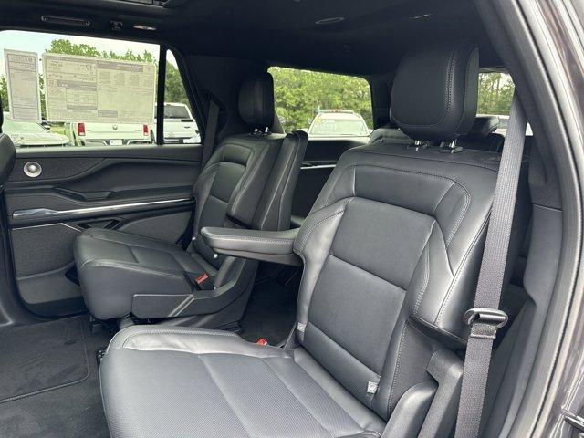 Photo of 2025 Starlight Lincoln Navigator