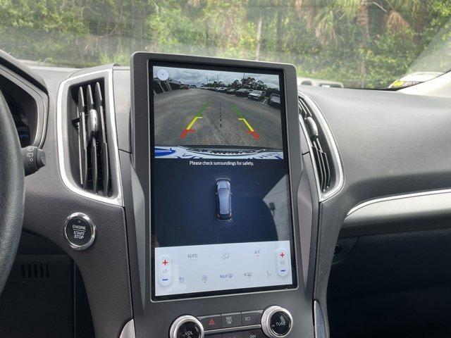 Photo of 2022 Carbonized Gray Metallic Ford Edge